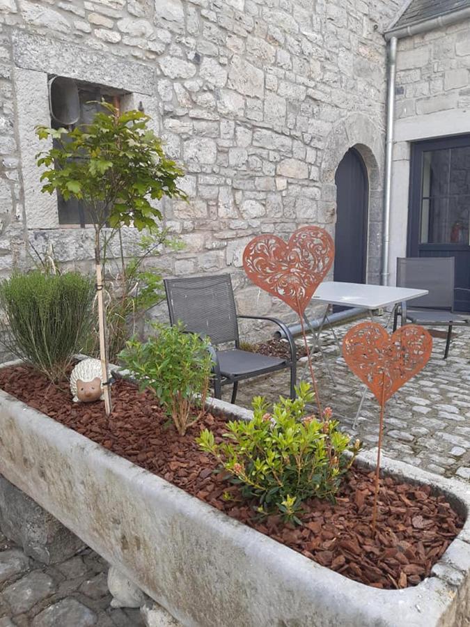 Les Gites "Coeur De Ferme" Celles  Exterior foto