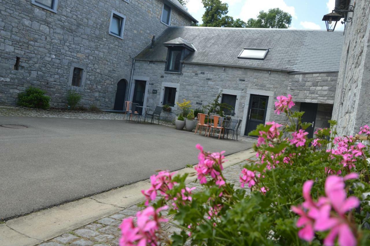 Les Gites "Coeur De Ferme" Celles  Exterior foto